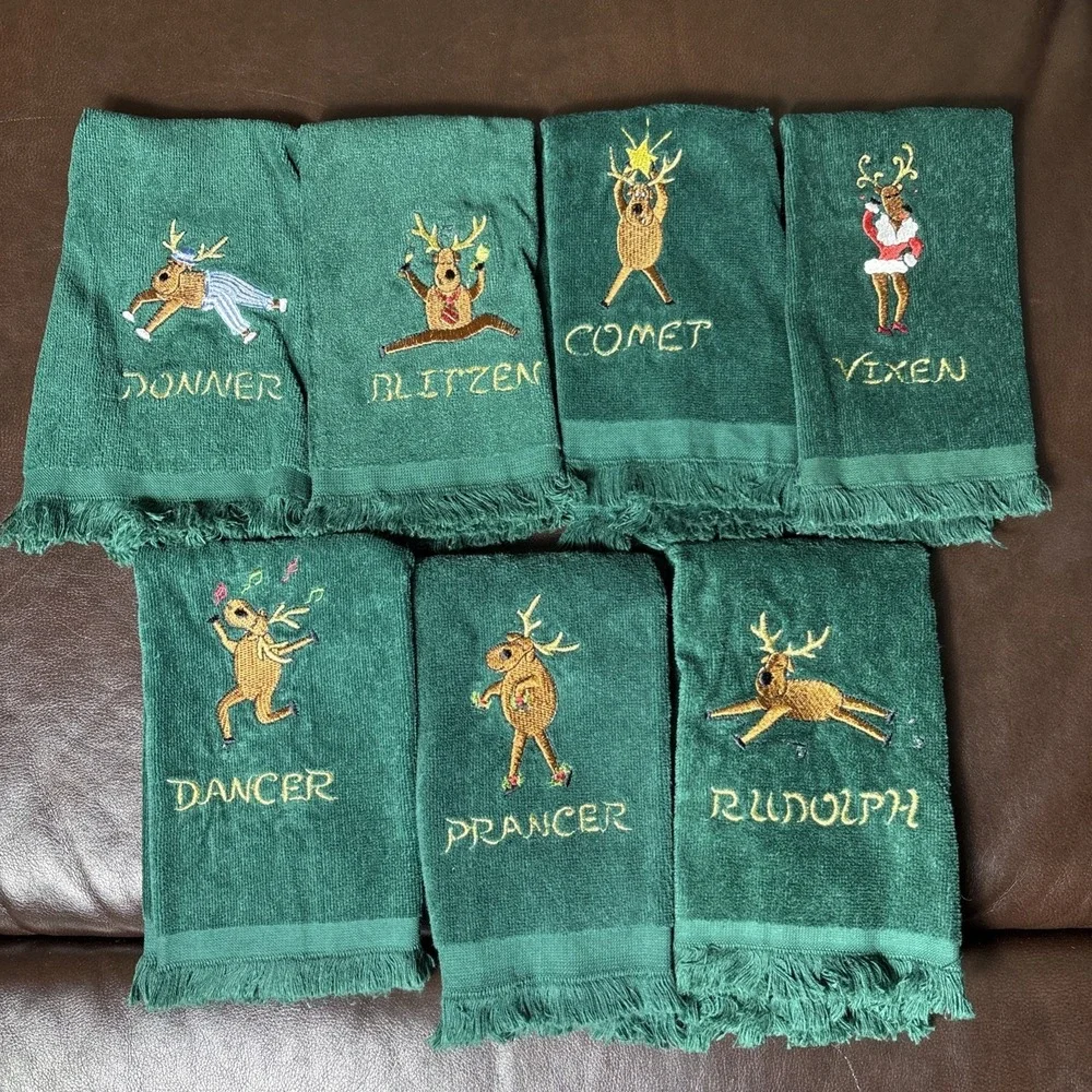 1978 Vintage Rudolph the Reindeer & Friends Embroidered Christmas 7 Hand Towels